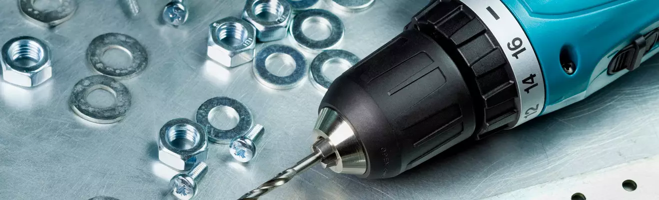 Akkusähkötyökalut 16